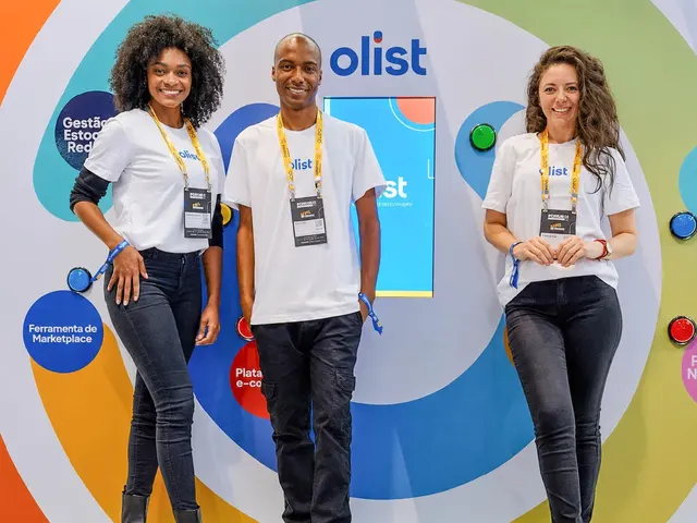 Equipe KRA em ação durante evento — foto 4